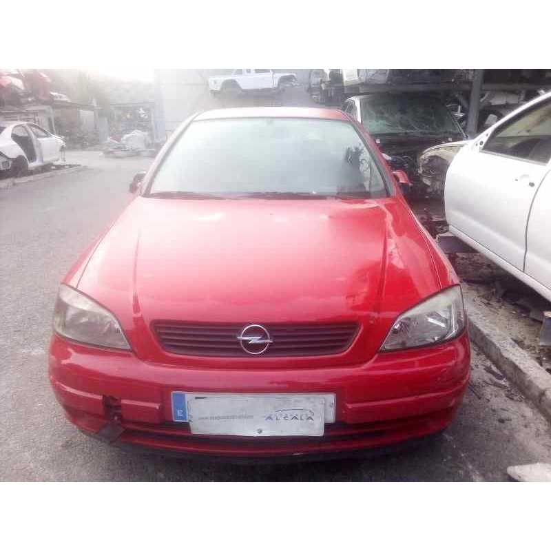 opel astra g berlina del año 2000