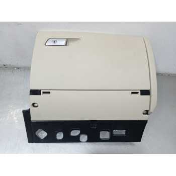 GUANTERA 4G8857104B 