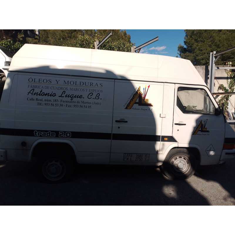 nissan trade furgoneta del año 1990