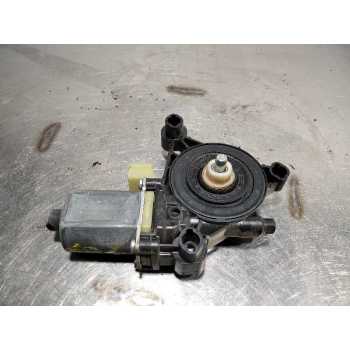 MOTOR ELEVALUNAS DELANTERO IZQUIERDO 0130822717 2 PINES