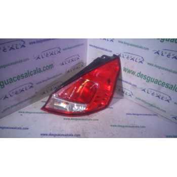 PILOTO TRASERO DERECHO C1BB13404AE 