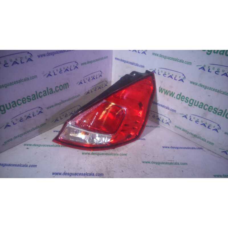 PILOTO TRASERO DERECHO C1BB13404AE 