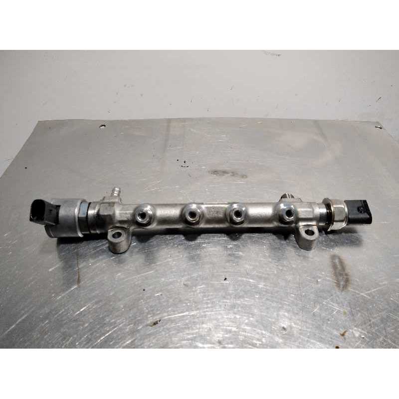 RAMPA INYECTORA 04L0890123082 
