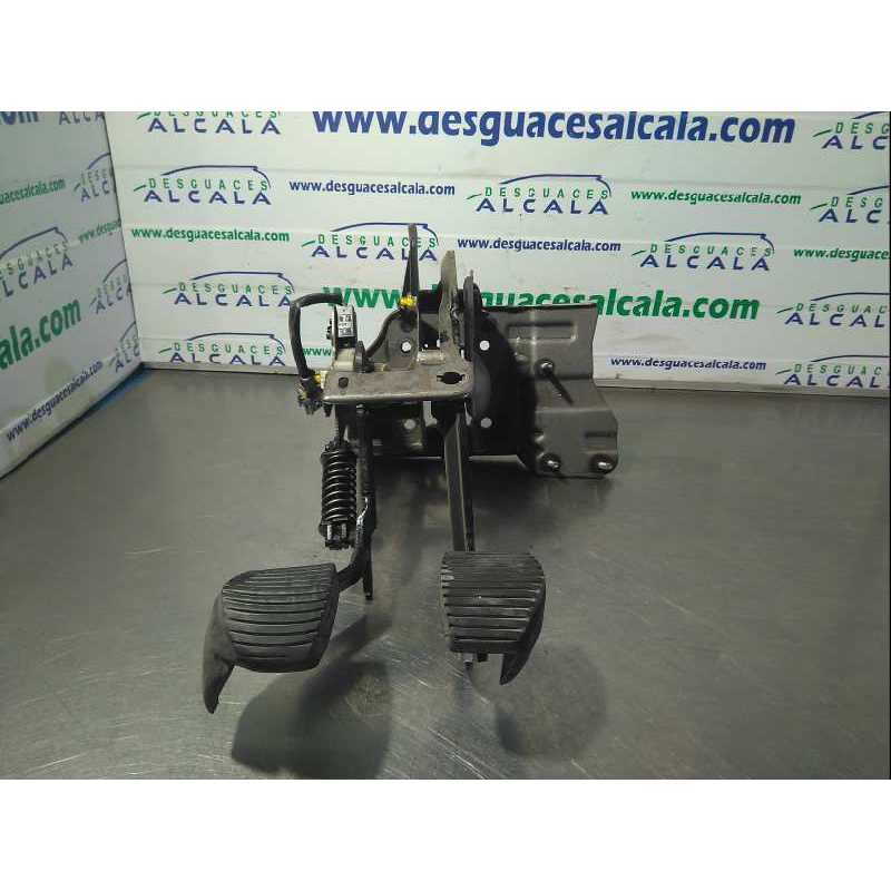 PEDAL FRENO PEDAL EMBRAGUE 