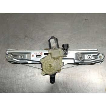 ELEVALUNAS TRASERO DERECHO BM51A27000BE 