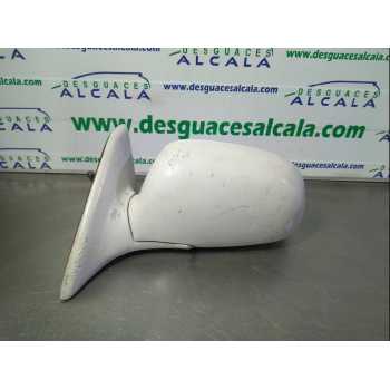RETROVISOR IZQUIERDO MANUAL PINTURA EN MAL ESTADO