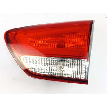 PILOTO TRASERO DERECHO INTERIOR 92404A4010 