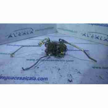 CERRADURA PUERTA DELANTERA DERECHA MANUAL 