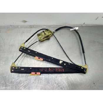 ELEVALUNAS DELANTERO DERECHO 4F0837462D 