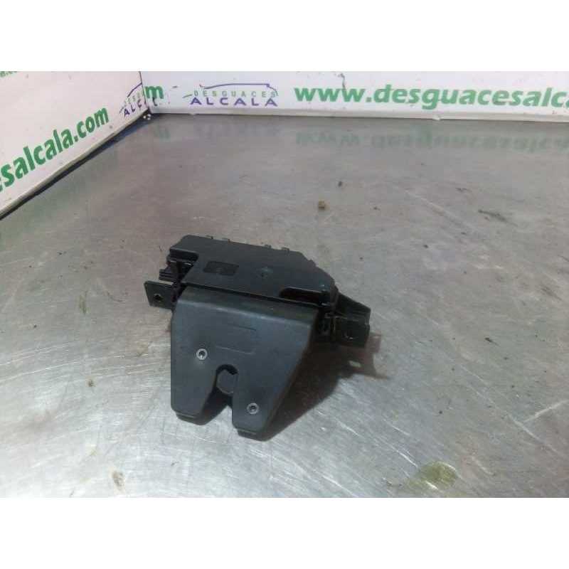 CERRADURA MALETERO / PORTON 7840617 4 PINES 