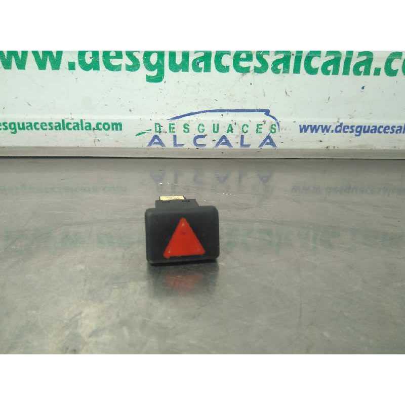 BOTON EMERGENCIA 8E0941509 6 PINES 