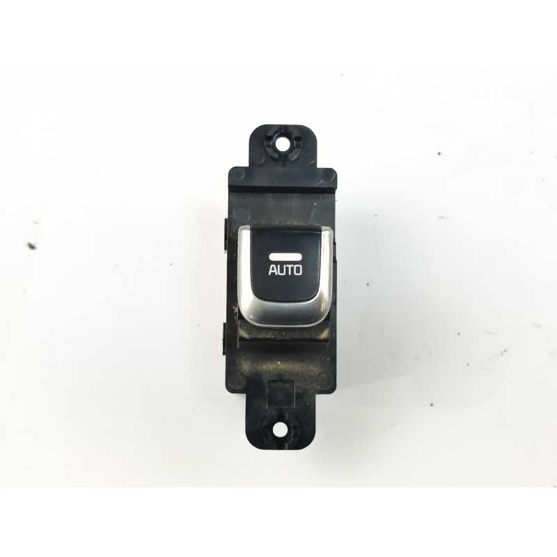 MANDO ELEVALUNAS DELANTERO DERECHO 93575A4020 