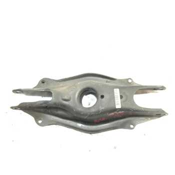 BRAZO SUSPENSION INFERIOR TRASERO DERECHO A2053522000 