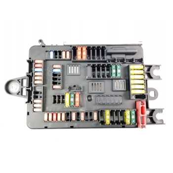 CAJA RELES / FUSIBLES 926111102 