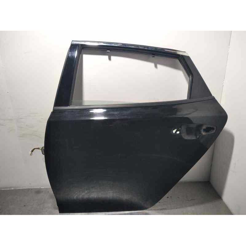 PUERTA TRASERA IZQUIERDA 77003D4010 ABOLLADURA 