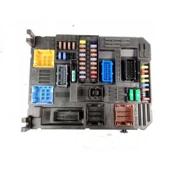 CAJA RELES / FUSIBLES 9832880280 BSI 