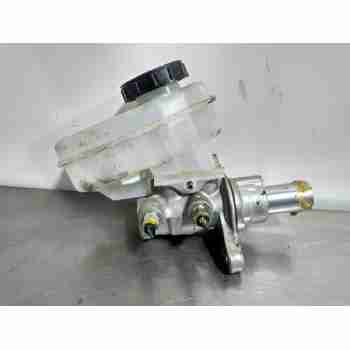 BOMBA FRENO D60101MK0A 2 SALIDAS 