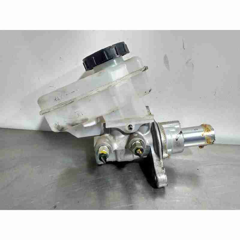 BOMBA FRENO D60101MK0A 2 SALIDAS 