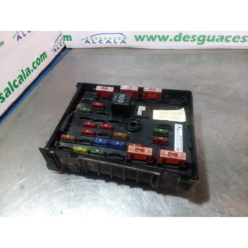 CAJA RELES / FUSIBLES 34216507 