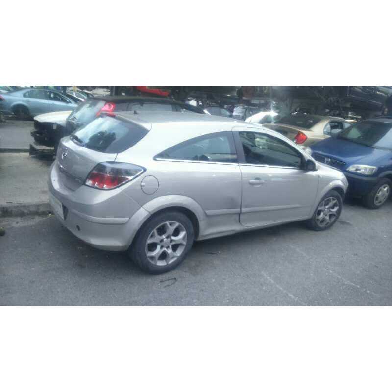 opel astra gtc del año 2005