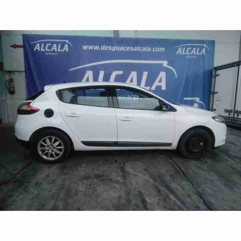 renault megane iii berlina 5 p del año 2011