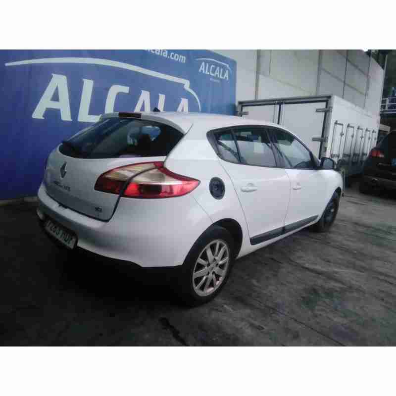 renault megane iii berlina 5 p del año 2011