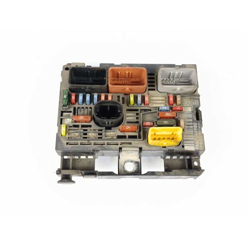 CAJA RELES / FUSIBLES 9667044980 