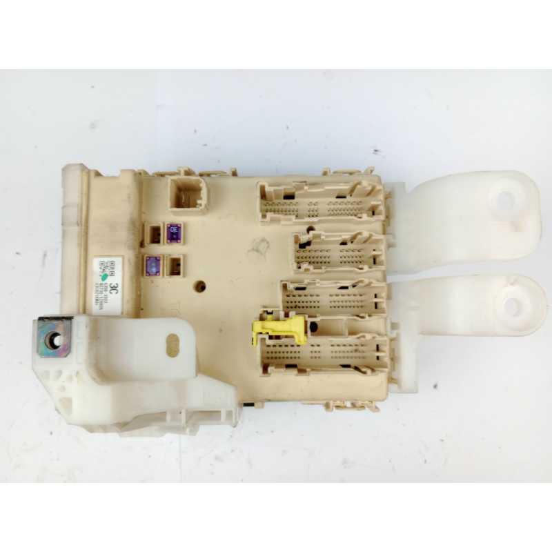CAJA RELES / FUSIBLES 8273012X80A 