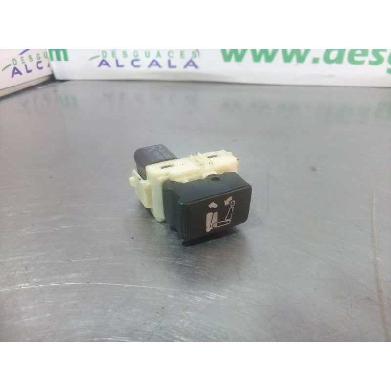 BOTON R8610A048 ASIENTO 5 PINES