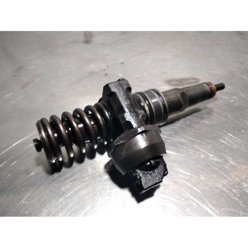 INYECTOR 041472021 038130073 BOSCH