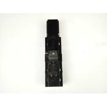 MANDO ELEVALUNAS DELANTERO DERECHO 93576G4100 