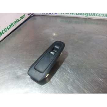 MANDO ELEVALUNAS DELANTERO DERECHO 96762292ZD 4 PINES 
