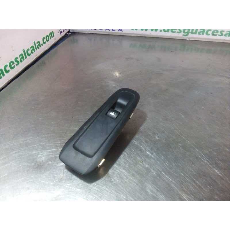 MANDO ELEVALUNAS DELANTERO DERECHO 96762292ZD 4 PINES 