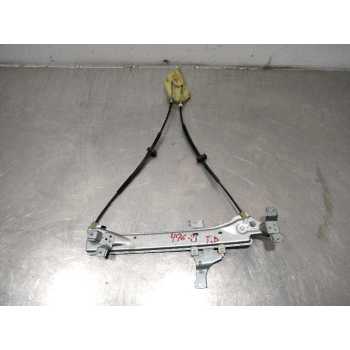 ELEVALUNAS TRASERO DERECHO 827200008R 