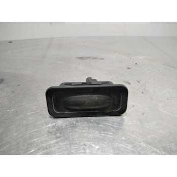 PULSADOR MALETERO / PORTON 8200076256 2 PINES 