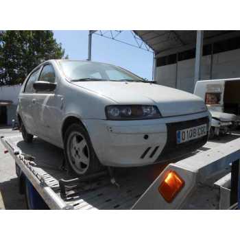 FIAT PUNTO BERLINA (188)