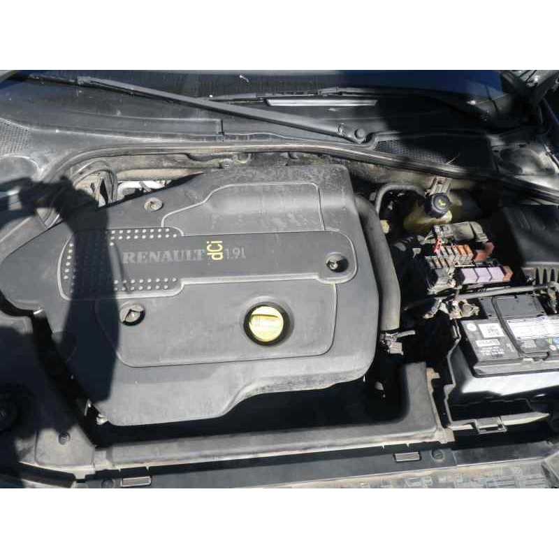 renault laguna ii (bg0) del año 2001