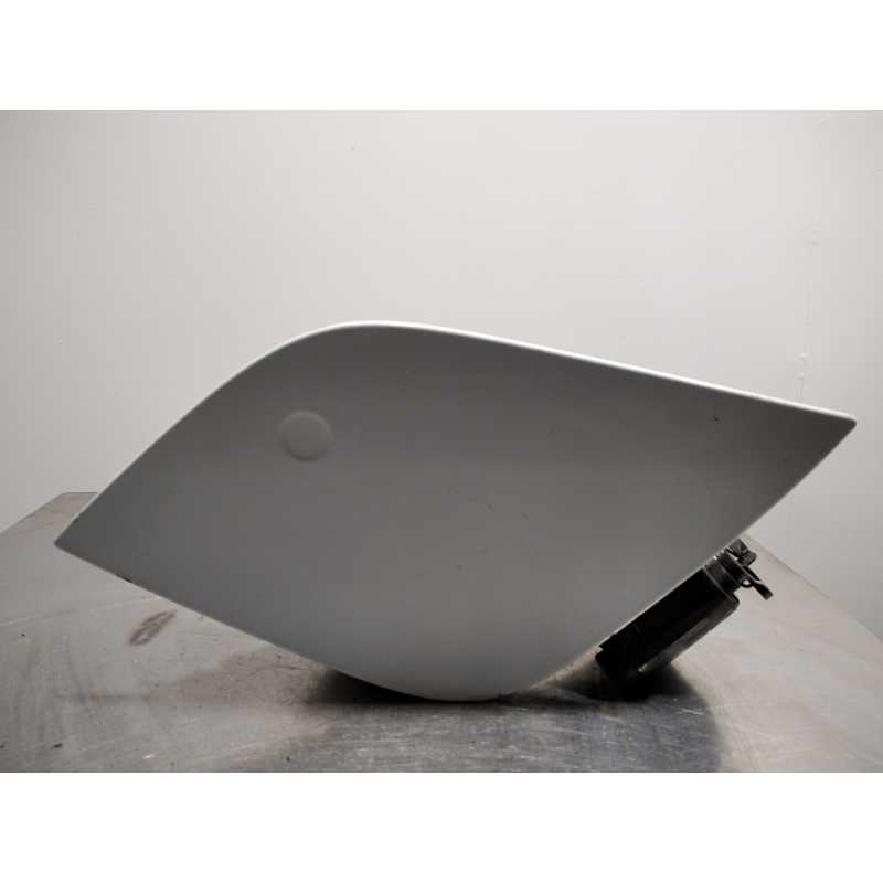 TAPA EXTERIOR COMBUSTIBLE 
