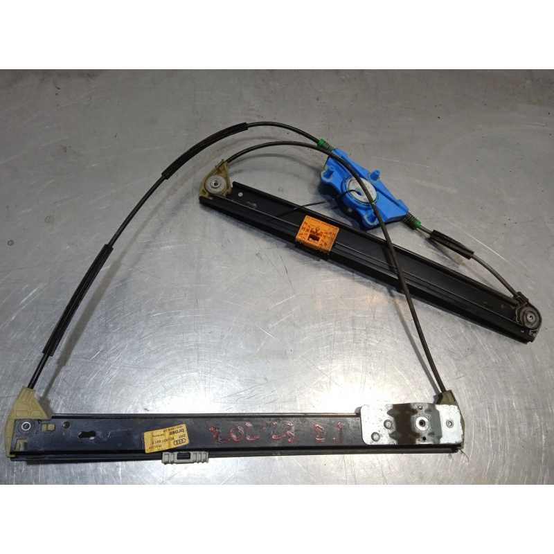 ELEVALUNAS DELANTERO IZQUIERDO 8E0837461C 