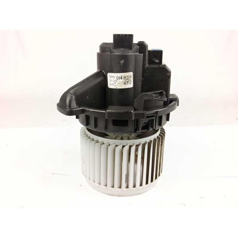 MOTOR CALEFACCION 272205FA9E 