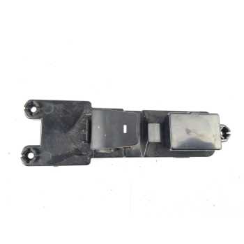 MANDO ELEVALUNAS TRASERO DERECHO 93580D3131 