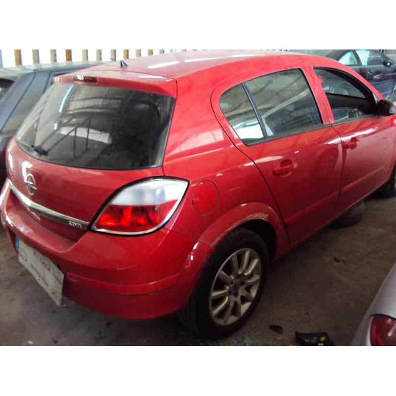 opel astra h berlina del año 2004