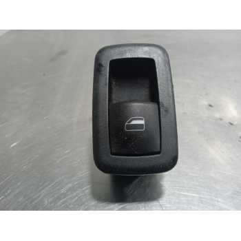 MANDO ELEVALUNAS TRASERO IZQUIERDO 04602531AA 