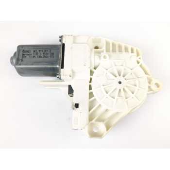 MOTOR ELEVALUNAS TRASERO DERECHO 8K0959801B 