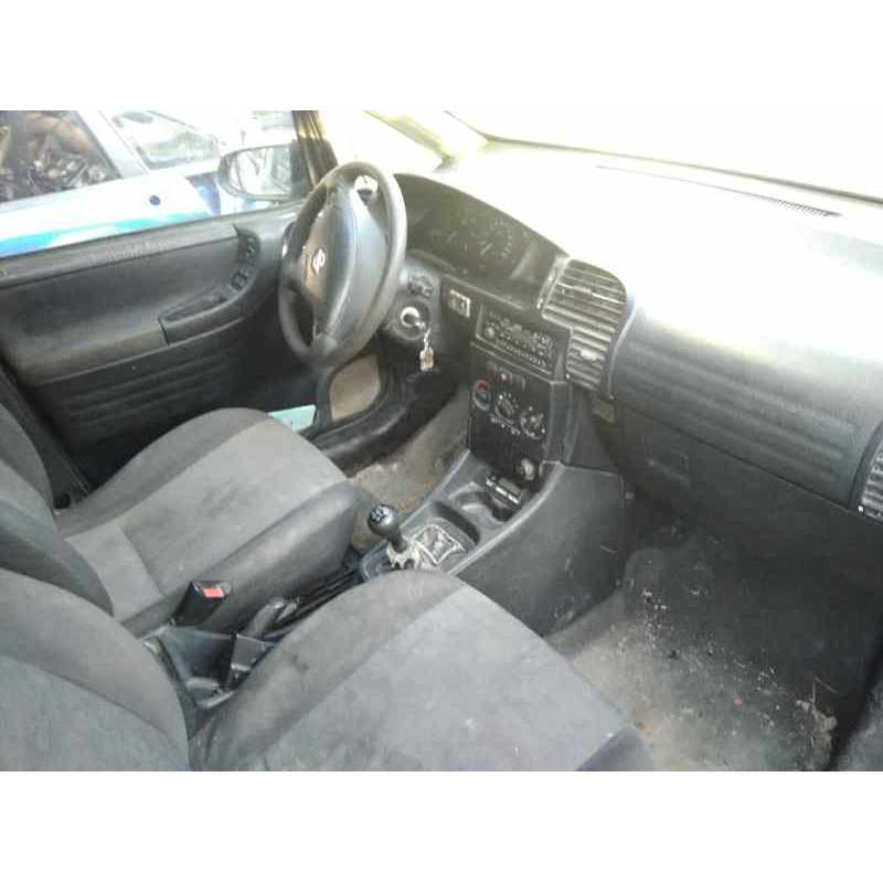 opel zafira a del año 2001