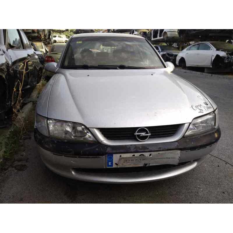 opel vectra b berlina del año 1996