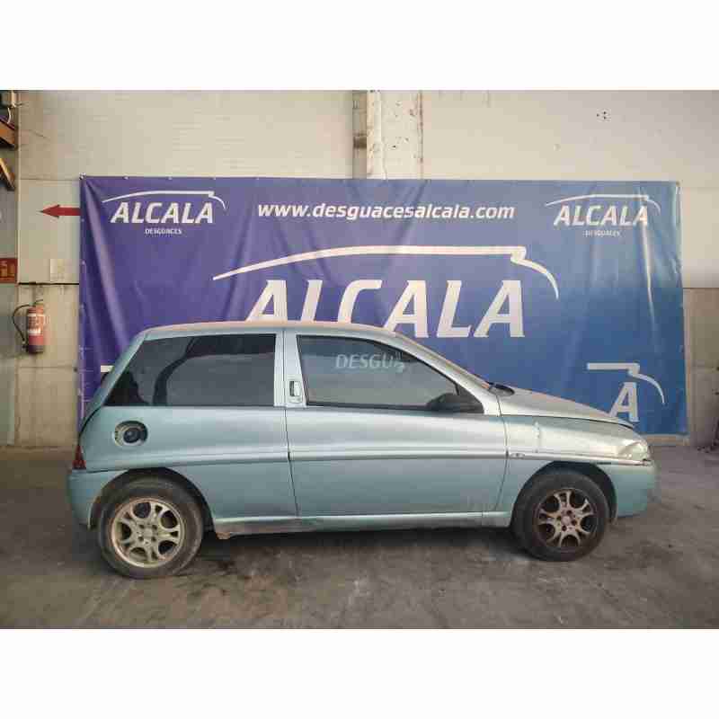 lancia lancia y del año 2002