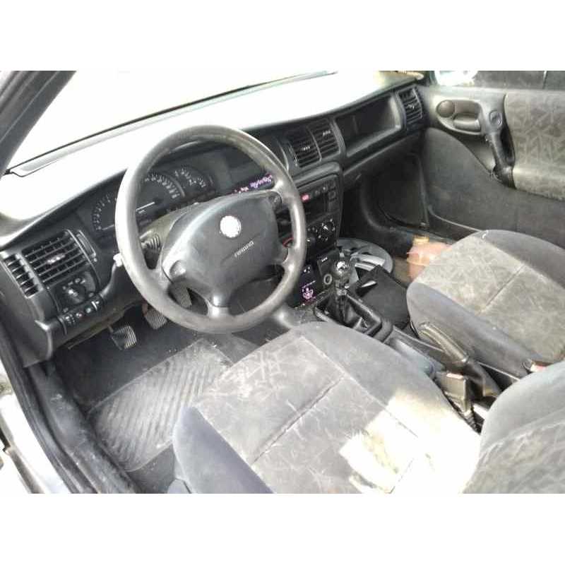 opel vectra b berlina del año 1996