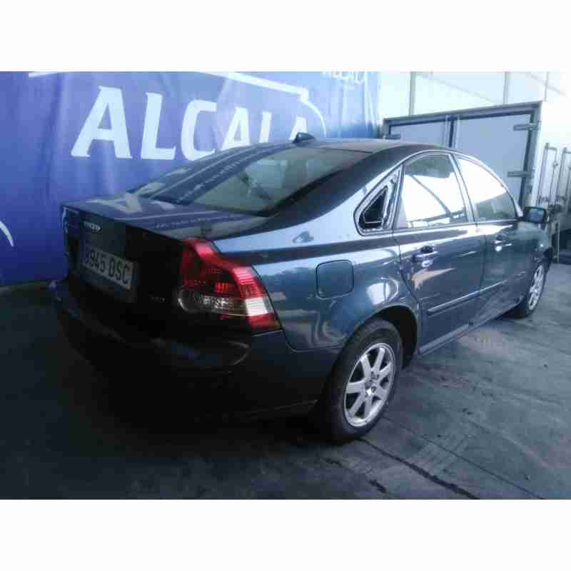 volvo s40 berlina del año 2005