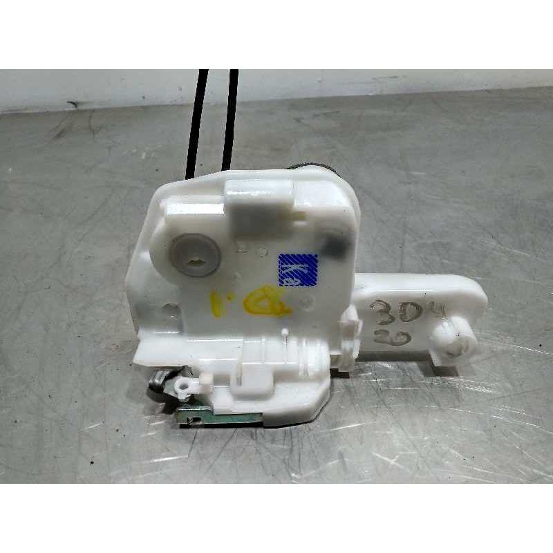 CERRADURA PUERTA DELANTERA IZQUIERDA 5715A739 